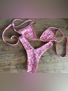 Kulani Kinis Floral Pink Bikini Set
